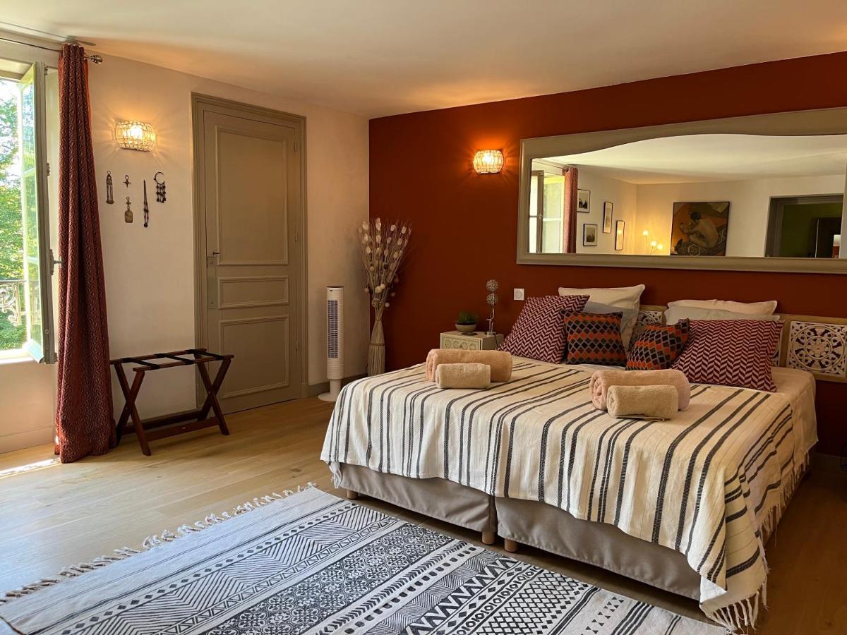 Chateau Du Mauny, Gites Et Chambres D'Hotes En Bourgogne Rosey 外观 照片