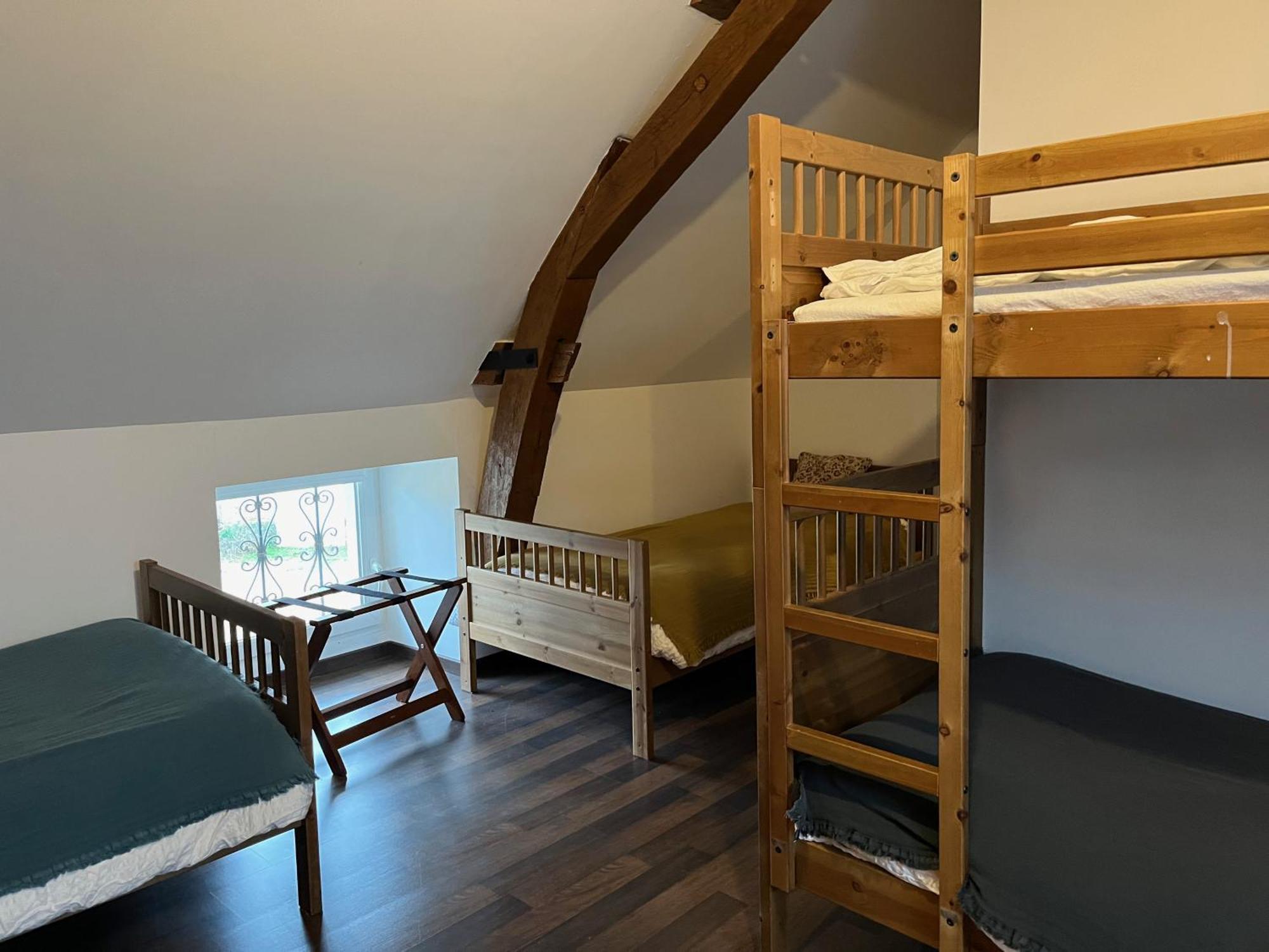 Chateau Du Mauny, Gites Et Chambres D'Hotes En Bourgogne Rosey 客房 照片